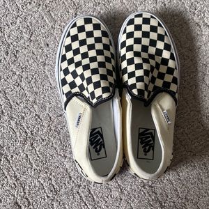 brand new checkered VANS